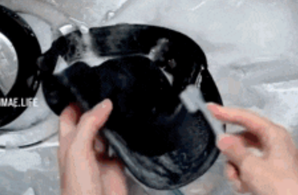 washhat5.png
